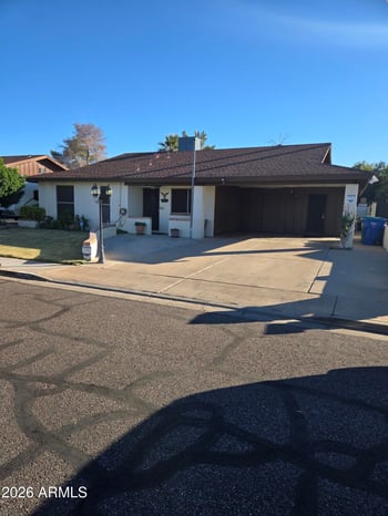 843 Garnet Ave, Mesa, AZ 85204