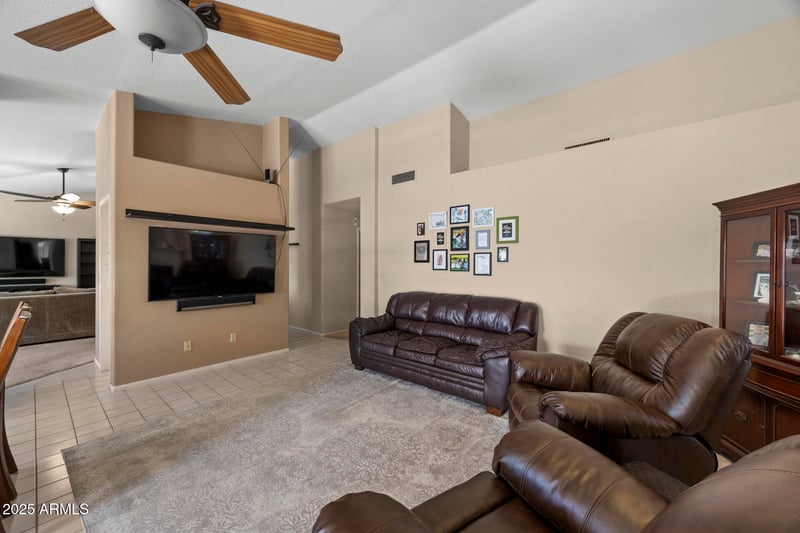 843 Vera Ln, Tempe, AZ 85284