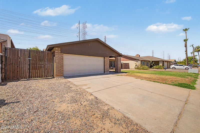 843 W Peralta Ave, Mesa, AZ 85210
