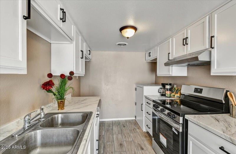 8430 Roosevelt St, Scottsdale, AZ 85257