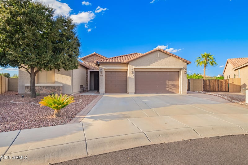 8430 181st Dr, Waddell, AZ 85355