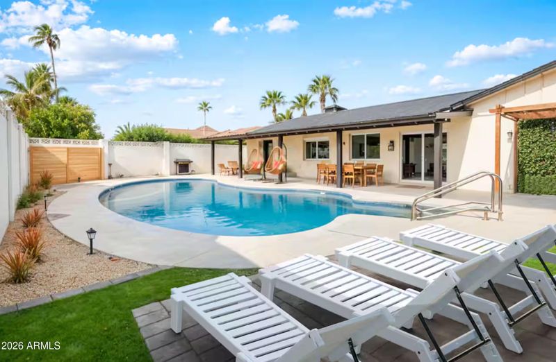 8431 E Monterey Way, Scottsdale, AZ 85251