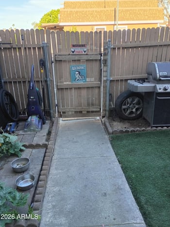 8432 34th Dr, Phoenix, AZ 85051