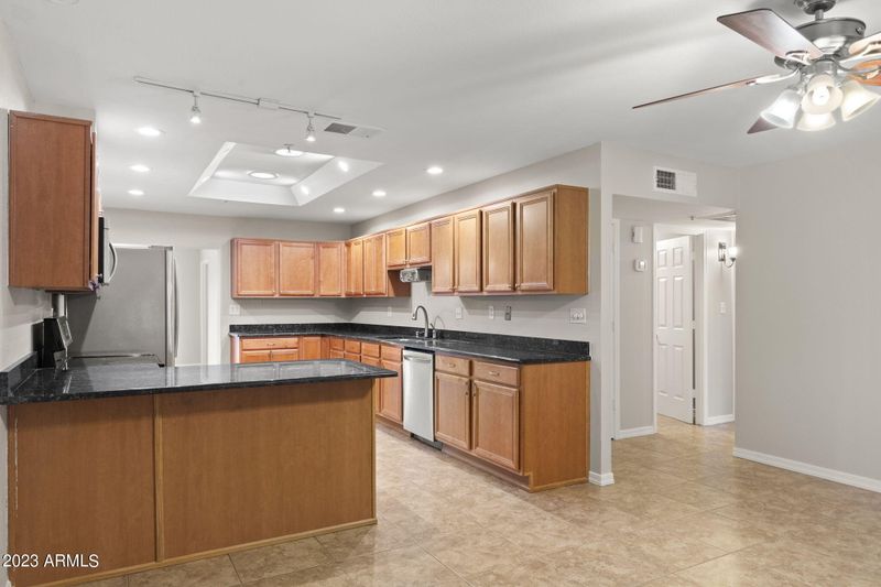 8432 E Lewis Ave, Scottsdale, AZ 85257