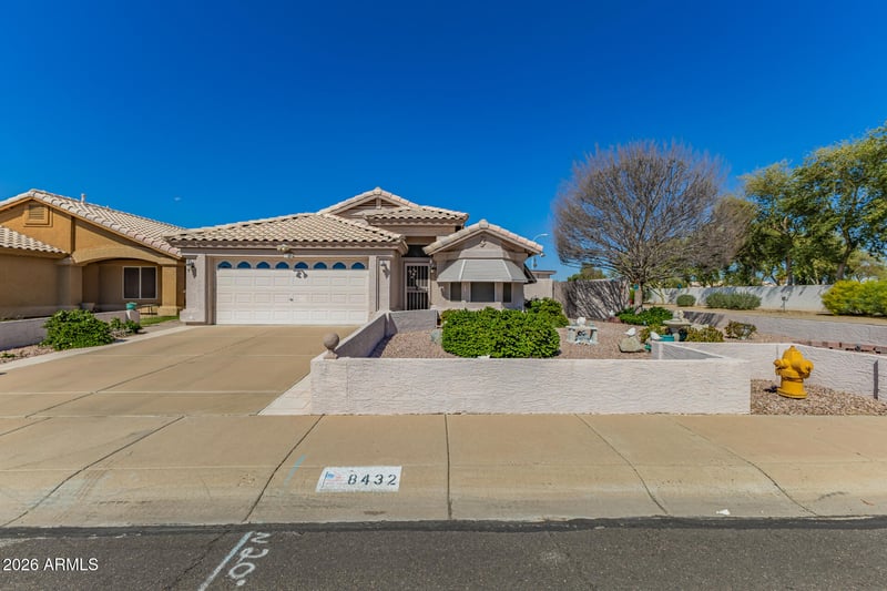 8432 W Charter Oak Rd, Peoria, AZ 85381