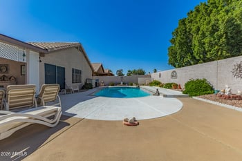 8432 Charter Oak Rd, Peoria, AZ 85381