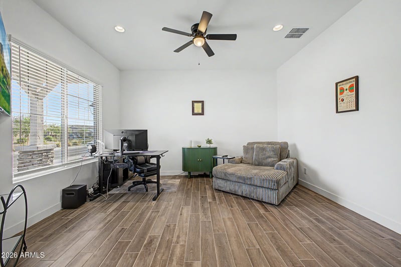 8432 W Solano Dr, Glendale, AZ 85305