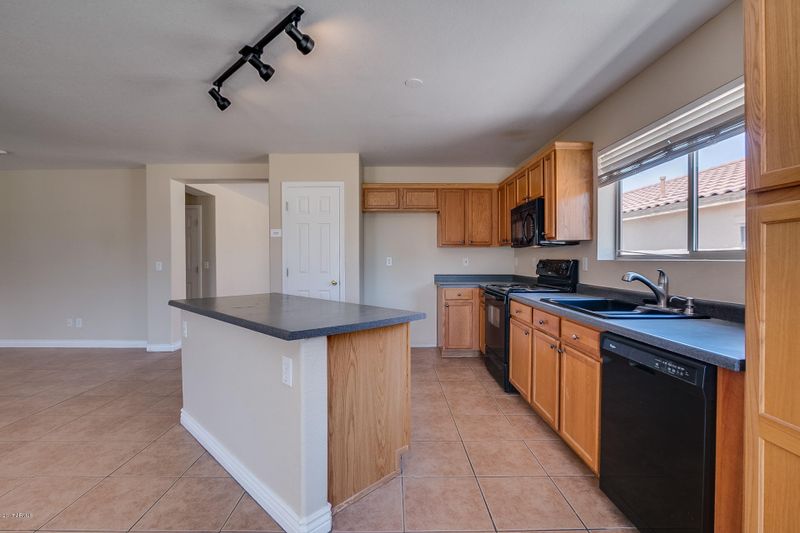 8433 E Meseto Cir, Mesa, AZ 85209