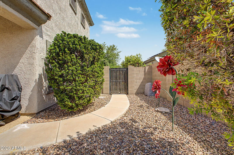 8433 Peralta Ave, Mesa, AZ 85212