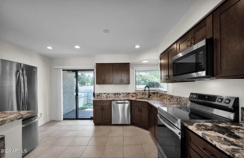 8434 San Bernardo Dr, Scottsdale, AZ 85258