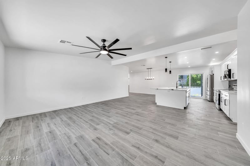 8436 13th Pl, Phoenix, AZ 85020