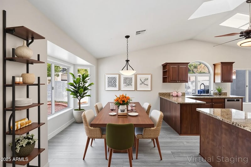 8438 Maple Ave, Tempe, AZ 85284