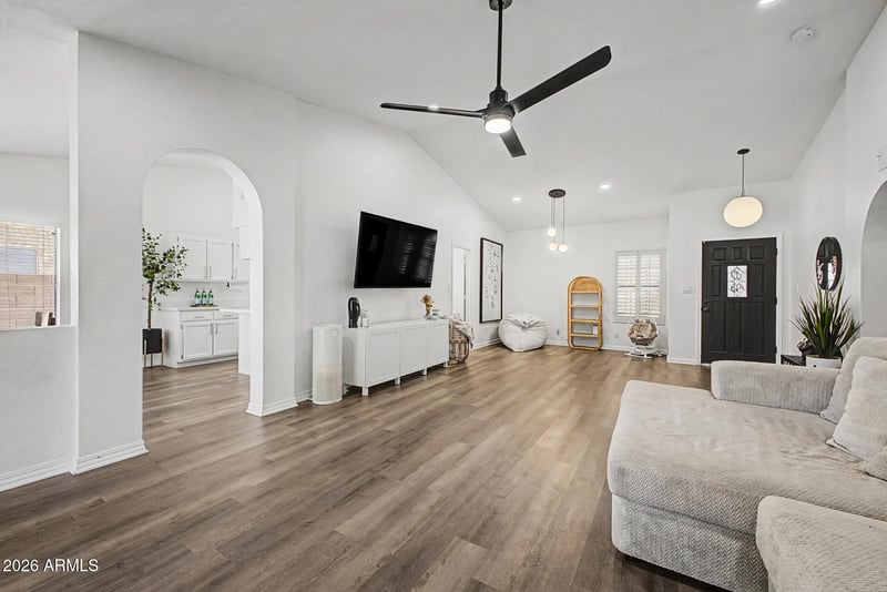 844 Encinas Ave, Gilbert, AZ 85234