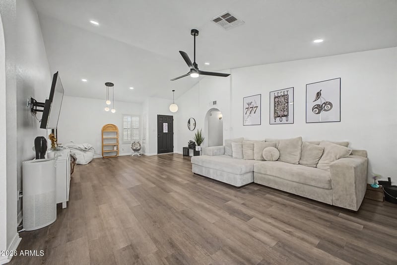 844 Encinas Ave, Gilbert, AZ 85234