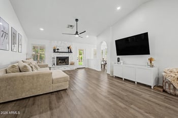 844 Encinas Ave, Gilbert, AZ 85234