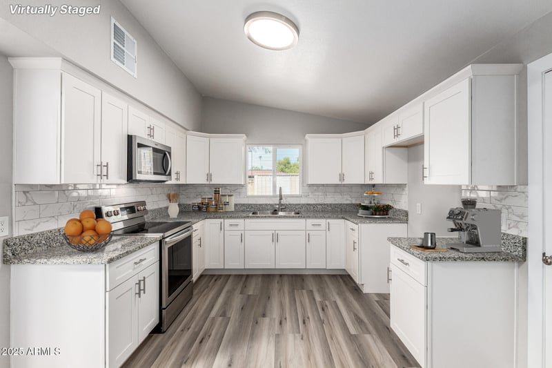 844 Macdonald --, Mesa, AZ 85210