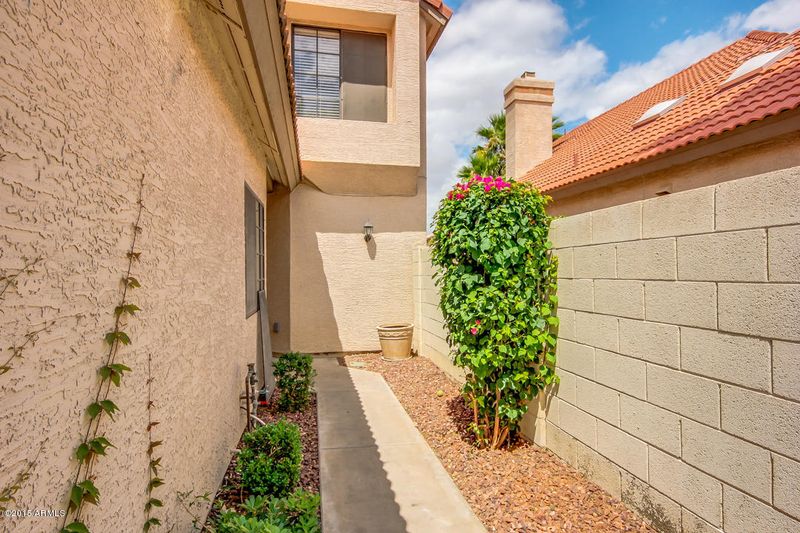 844 N Terrace Rd, Chandler, AZ 85226