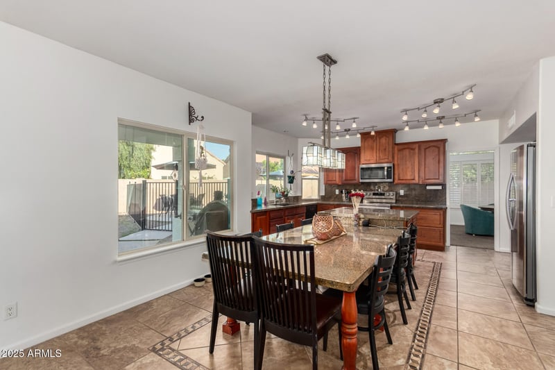 844 Sherri Dr, Gilbert, AZ 85233
