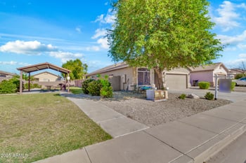 8440 Edgewood Ave, Mesa, AZ 85208