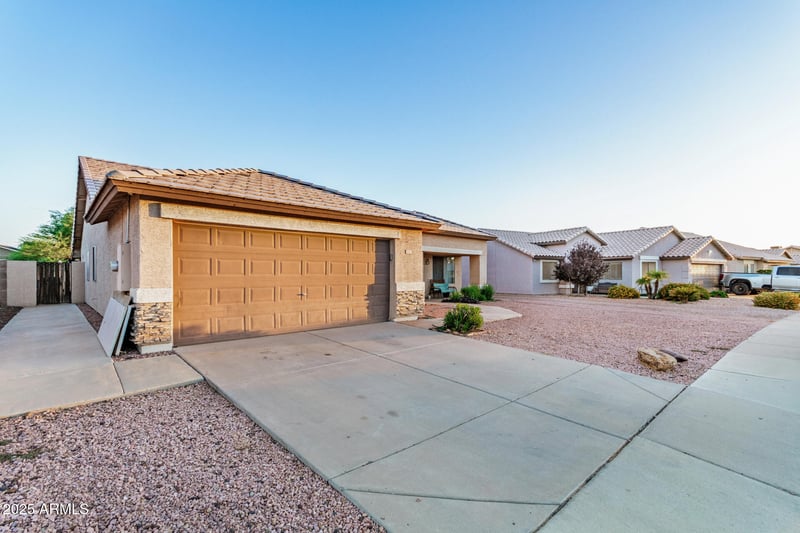 8441 Minnezona Ave, Phoenix, AZ 85037