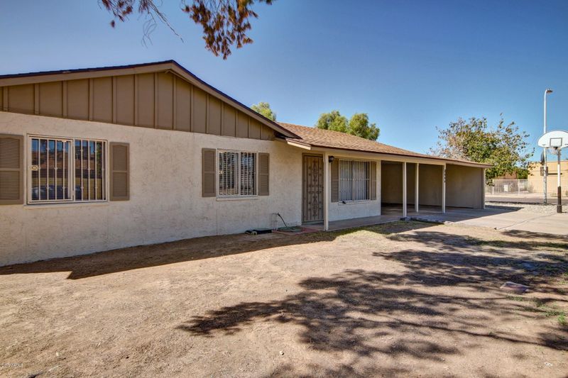 8444 N 56th Ave, Glendale, AZ 85302