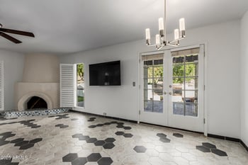 8445 48th St #2, Phoenix, AZ 85044