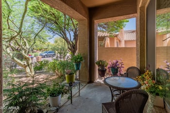 8447 Tether Trl, Peoria, AZ 85383