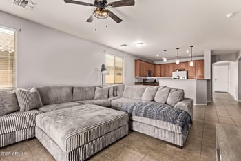8448 Maya Dr, Peoria, AZ 85383