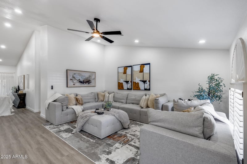 8449 Rockwood Dr, Peoria, AZ 85382