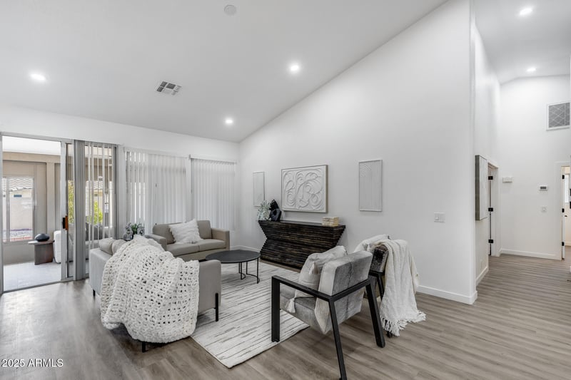 8449 Rockwood Dr, Peoria, AZ 85382