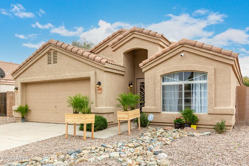 845 E Laredo St, Chandler, AZ 85225
