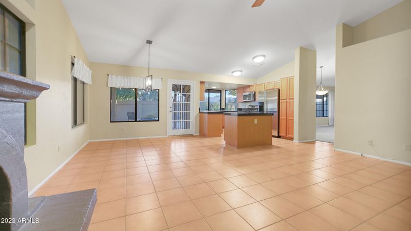 845 E Stacey Ln, Tempe, AZ 85284