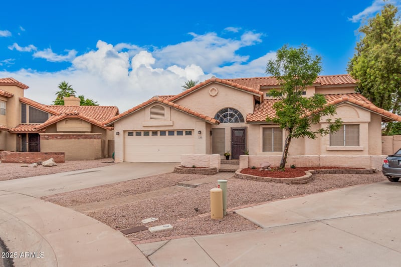 845 Oak Ct, Chandler, AZ 85226