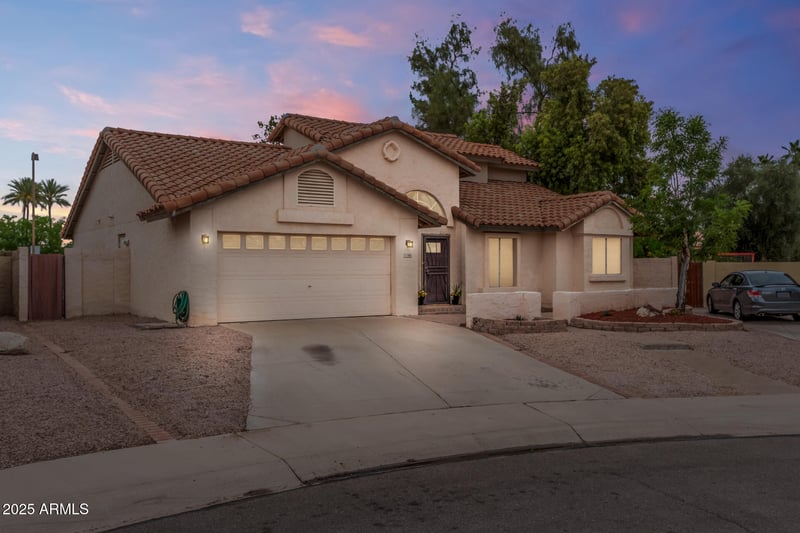 845 Oak Ct, Chandler, AZ 85226