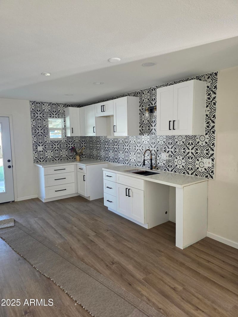 8450 Windsor Ave, Scottsdale, AZ 85257