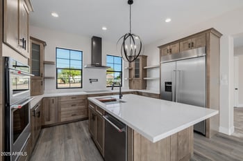 8451 Daley Ln, Peoria, AZ 85383