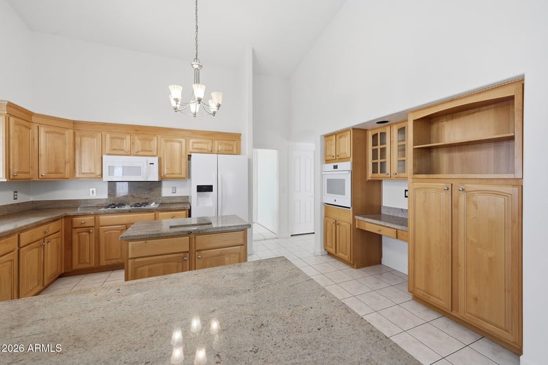 8452 W Kimberly Way, Peoria, AZ 85382