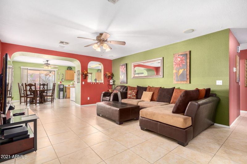8453 E Nido Ave, Mesa, AZ 85209