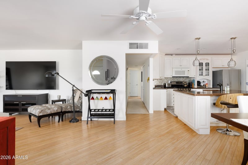 8453 Rancho Vista Dr, Scottsdale, AZ 85251