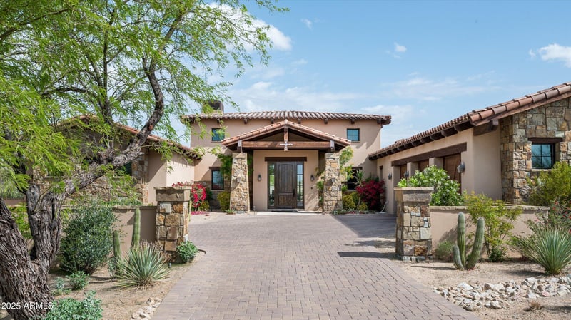 8454 Leaning Rock Rd, Scottsdale, AZ 85266