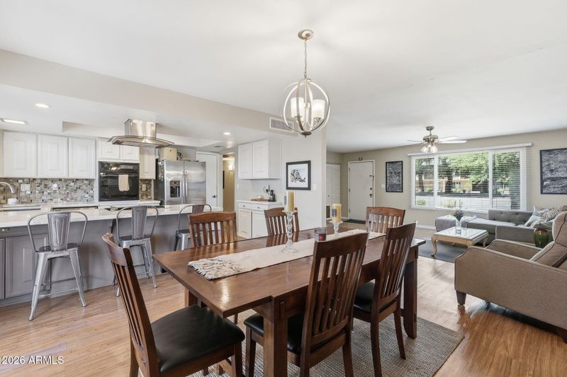8457 E Chaparral Rd, Scottsdale, AZ 85250