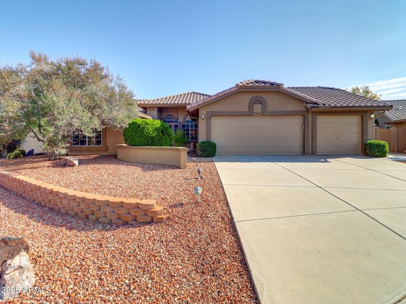 8457 Wescott Dr, Peoria, AZ 85382