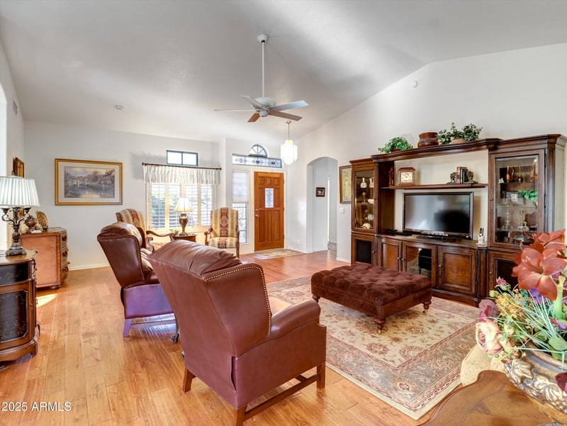 8457 Wescott Dr, Peoria, AZ 85382