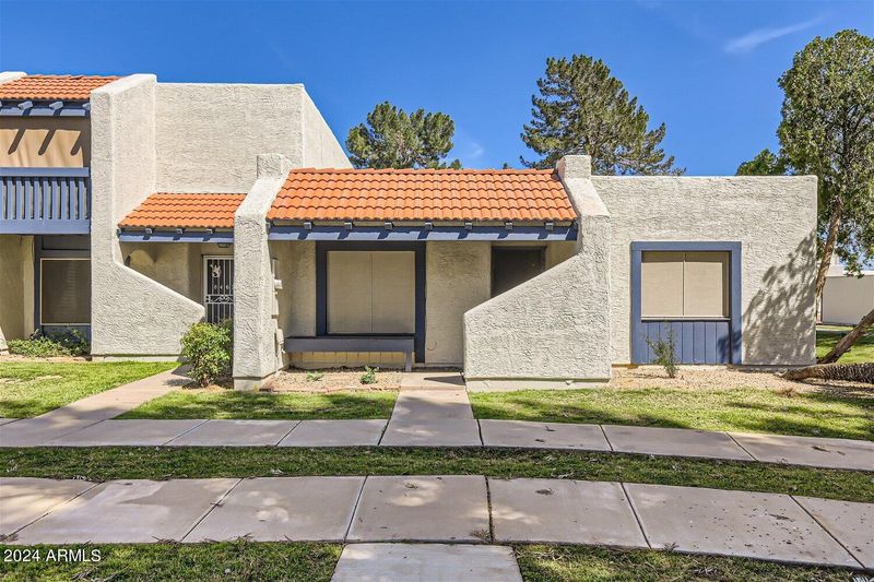 8458 N 54th Dr, Glendale, AZ 85302