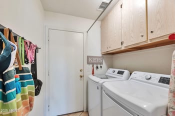 8461 Pershing Ave, Peoria, AZ 85381