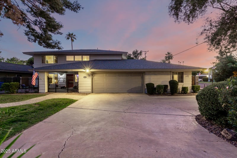 8464 7th Ave, Phoenix, AZ 85021