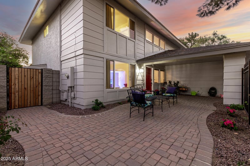 8464 7th Ave, Phoenix, AZ 85021