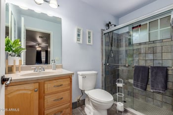 8464 7th Ave, Phoenix, AZ 85021