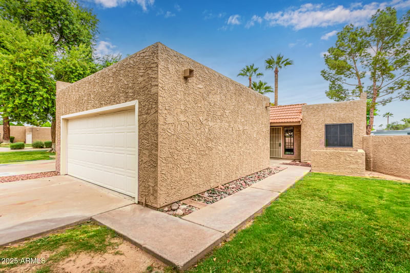 8464 Malcomb Dr, Scottsdale, AZ 85250