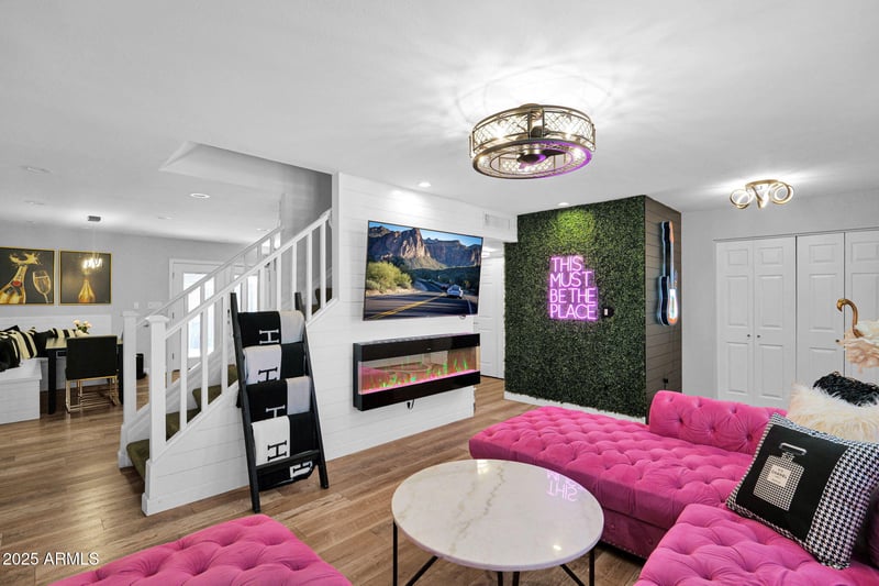 8466 Chaparral Rd, Scottsdale, AZ 85250